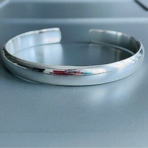 Modern Classic Sleek Rounded Sterling Silver Cuff Bracelet A292